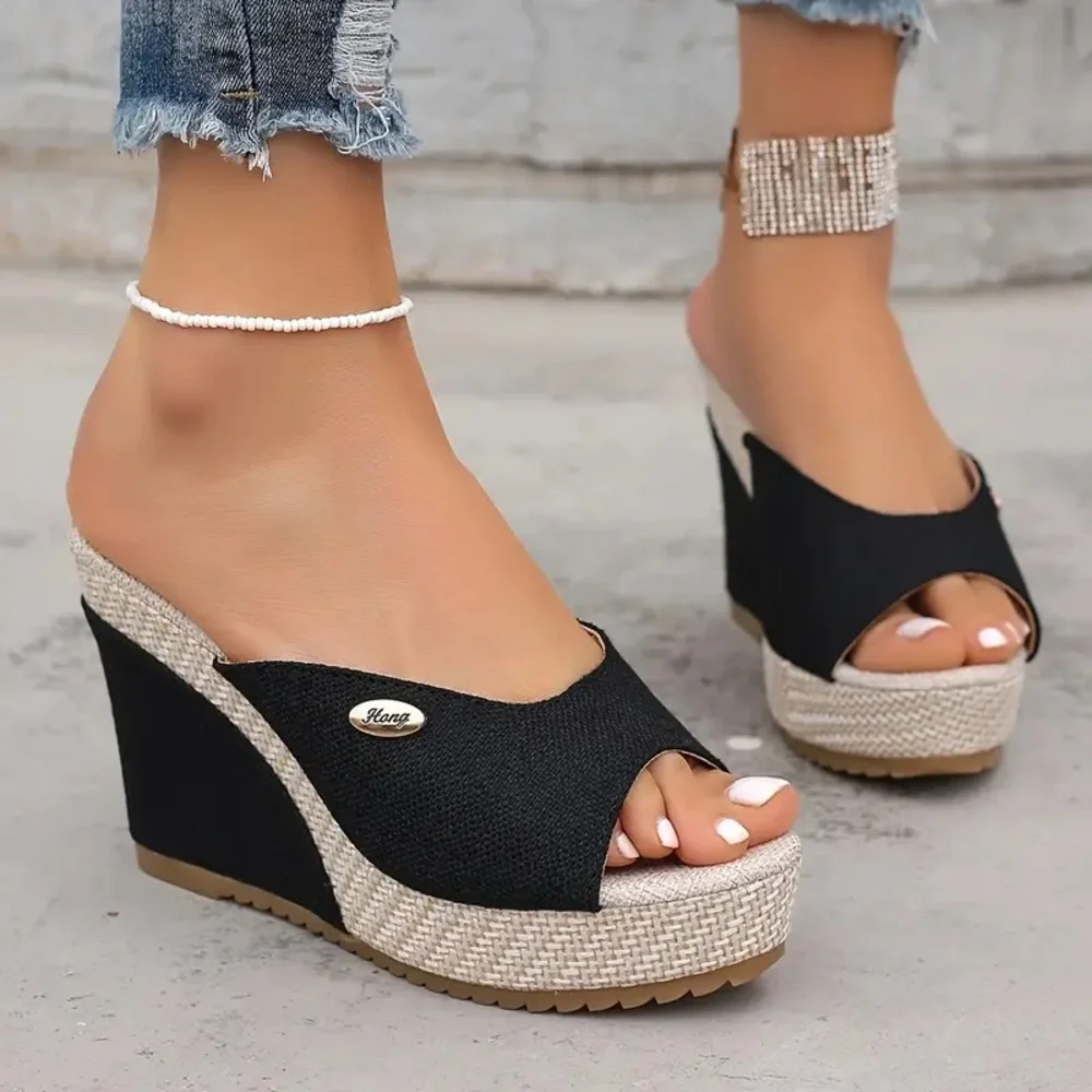 NEW -‎ Elegant Black Wedge Sandals